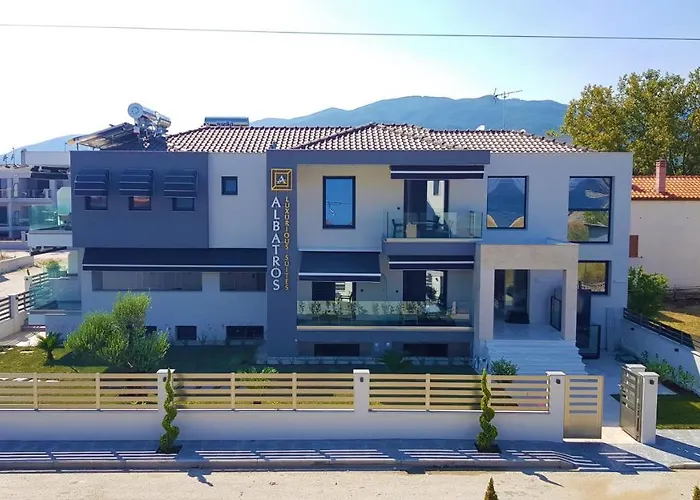 Albatros Luxury Suites