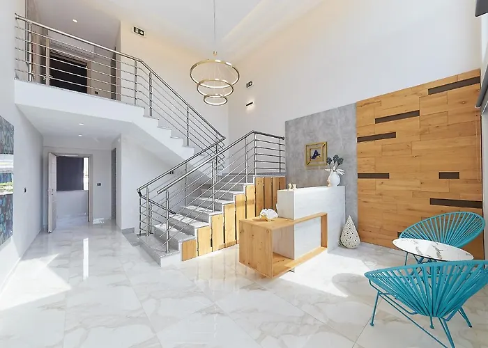 Albatros Luxury Suites