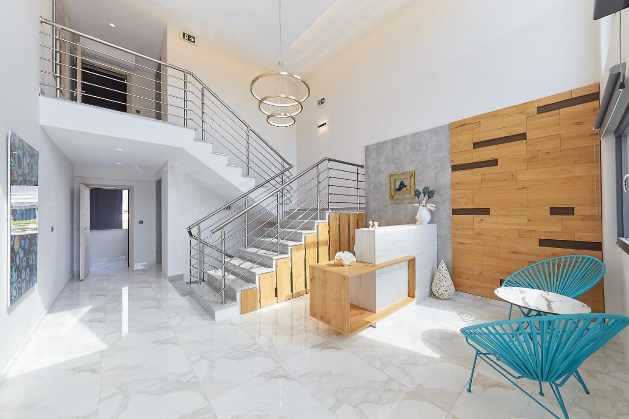 Albatros Luxury Apartment Nea Vrasna